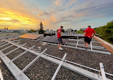 Photovoltaic installation